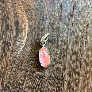 Kendra Scott coral illusion charm